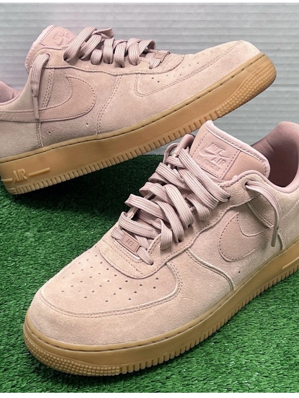 Nike Men's Air Force 1 Pale Pink with Gum Sole size 11 particle A plus condition